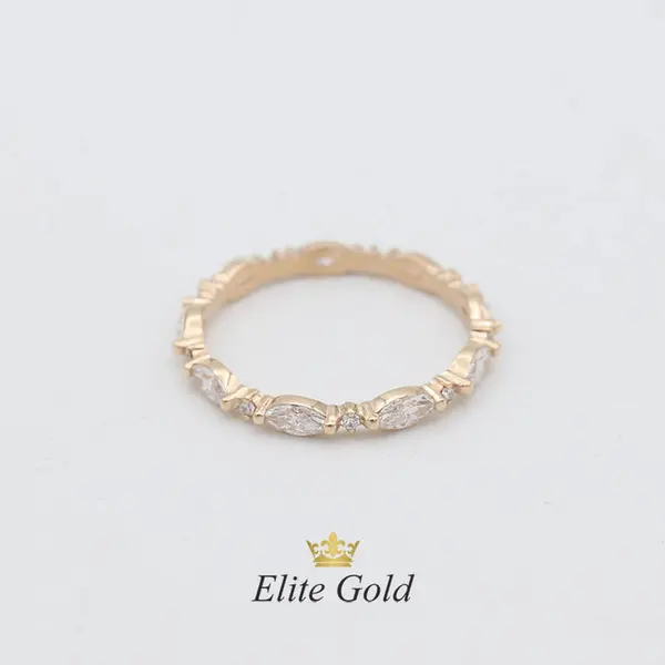 Exclusive women's ring Aspen with stones in a circle