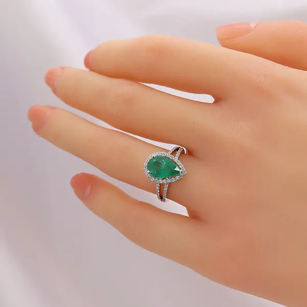 Bespoke Ava engagement ring, 4 image