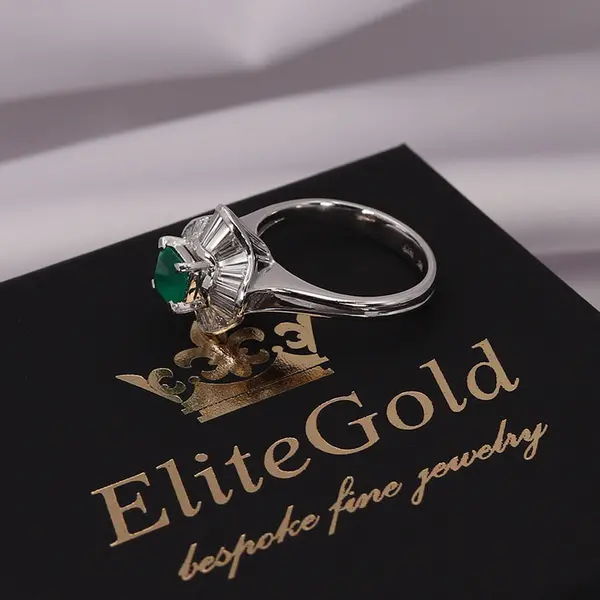 Vintage Azaria emerald and diamond ring, 3 image