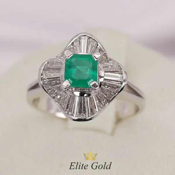 Vintage Azaria emerald and diamond ring, 4 image