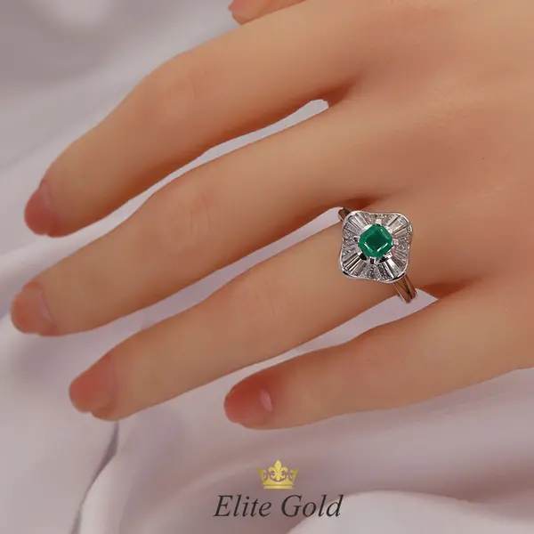 Vintage Azaria emerald and diamond ring, 5 image
