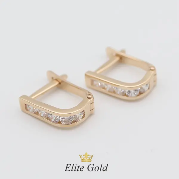 Нежные детские сережки Emilia с английской застежкой