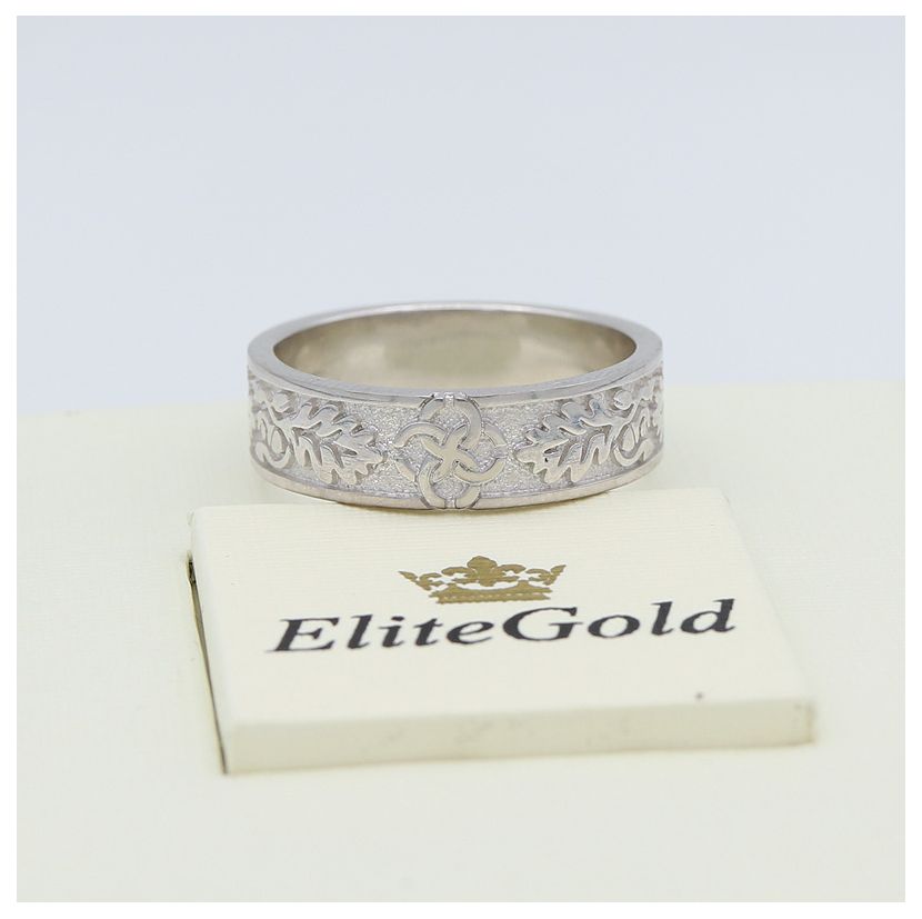 кольцо свадебник с орнаментом в белом золоте без камней