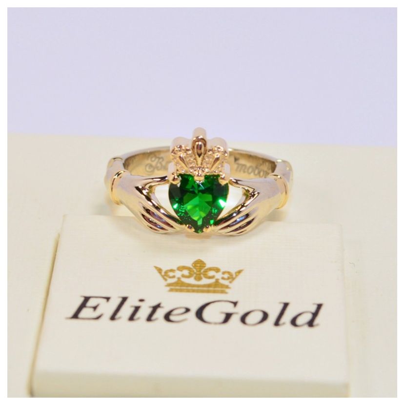 ирландское кольцо с зеленым фианитом