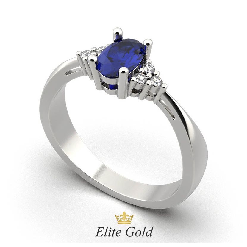 женское кольцо для помолвки с овальным камнем