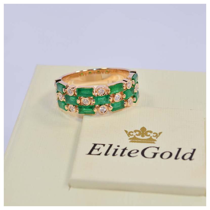кольцо Emera с зелеными и белыми камнями