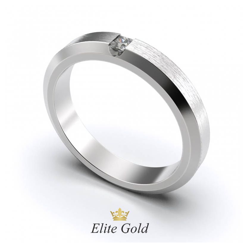 Авторское обручальное рельефное кольцо Stella с камнем
