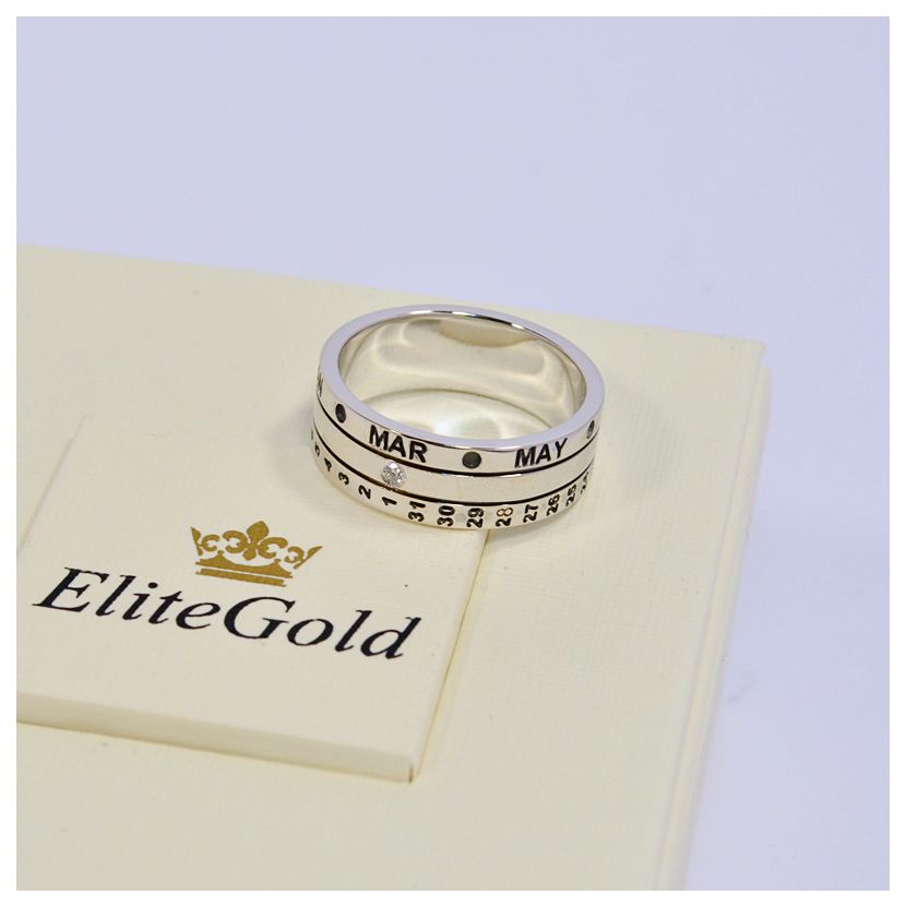 кольцо календарь в белом золоте и с бриллиантом