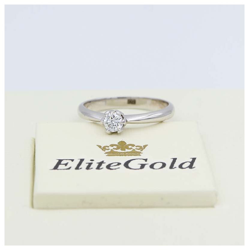 кольцо Cordelia в белом золоте с бриллиантом